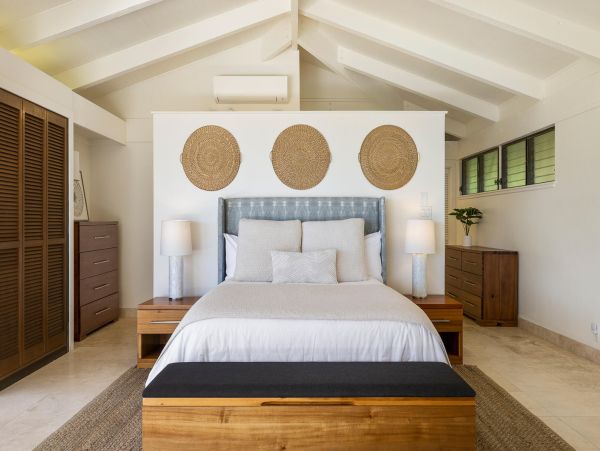 Luxury Four Bedroom Home with Ocean Views, Private Pool & Spa